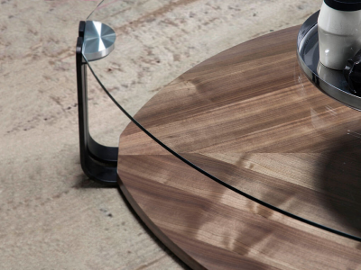 Mesa de centro triangular con cristal templado, nogal y acero inoxidable - SIRMIONE