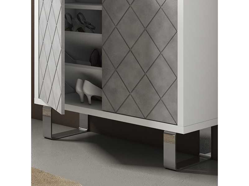 Zapatero lacado con frentes de puertas grabadas y patas en acero inox - LUND