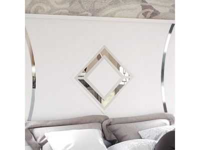 Cabecero lacado con originales detalles y luz led - ROMBO Cabecero lacado con originales detalles y luz led - ROMBO