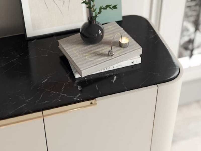 Vitrina de diseño con tapa de mármol y base en acero - GUADUA