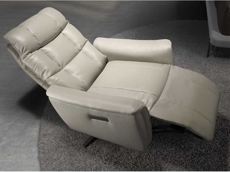 Sillón giratorio con sistema relax eléctrico tapizado en piel - TARENTO