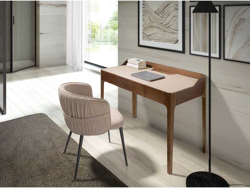 Chaise design tapissé avec structure en acier inoxydable laqué - ADELYN