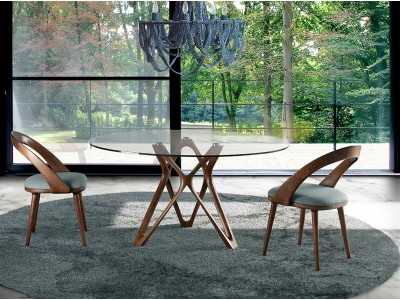 Round dining table with solid wood base - SERPA