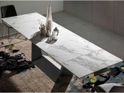 Mesa de comedor extensible con base en acero lacado negro - SEDAN