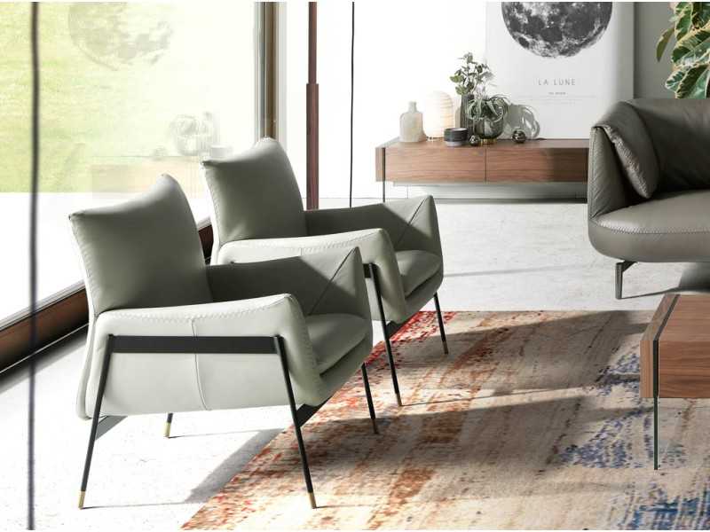 Sillón tapizado en piel genuina y estructura en acero epoxi negro - BASTIAN PERLA