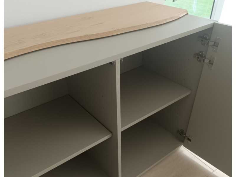 Aparador lacado con detalles en roble - EDELWEISS