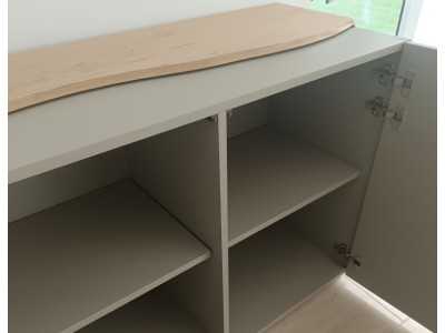 Aparador lacado con detalles en roble - EDELWEISS