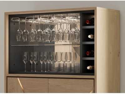 Mueble bar en roble con base en acero negro epoxi - IBIZA