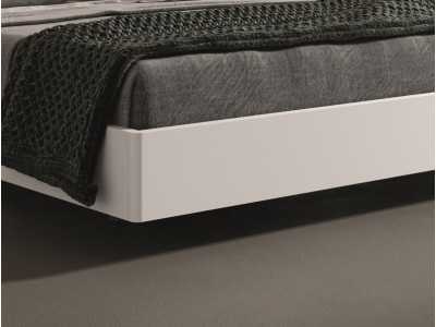 Modern design lacquered bed with American walnut marquetry ceilings and lacquered suspension bed base - LUMIÈRE