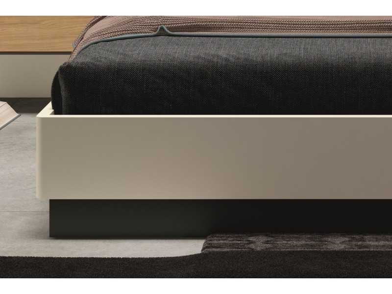 Lit complet de design moderne en chêne et laqué avec éclairage LED, tables de chevet et coffre de lit - LOM