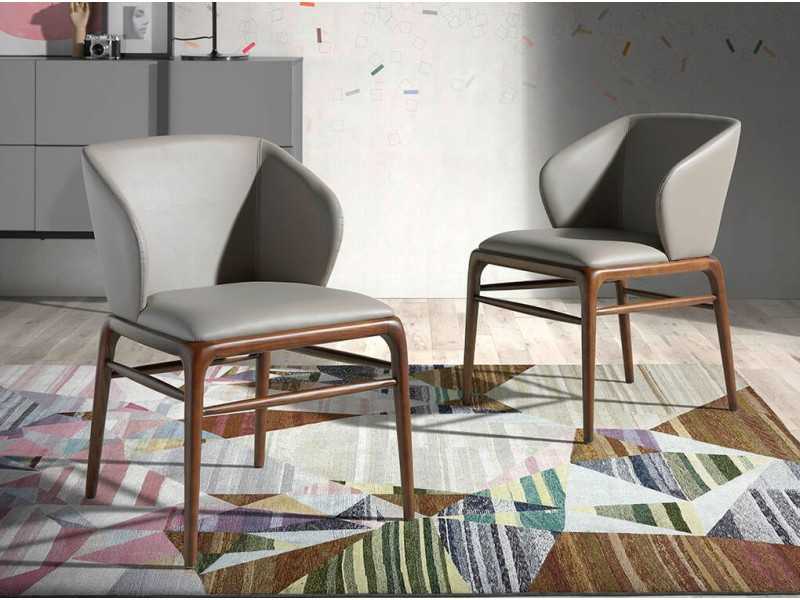 Chair upholstered in synthetic leather and solid wood structure - NAVONA