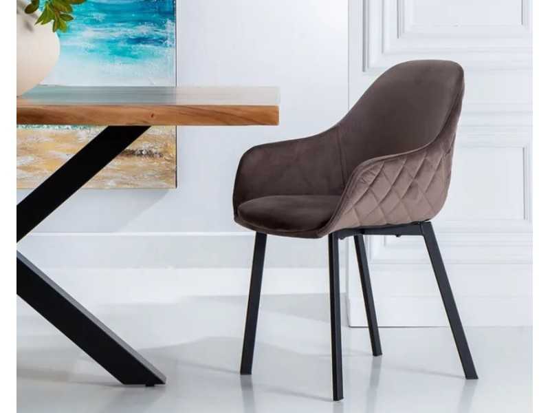 Chair with armrests upholstered in velvet - LISBOA