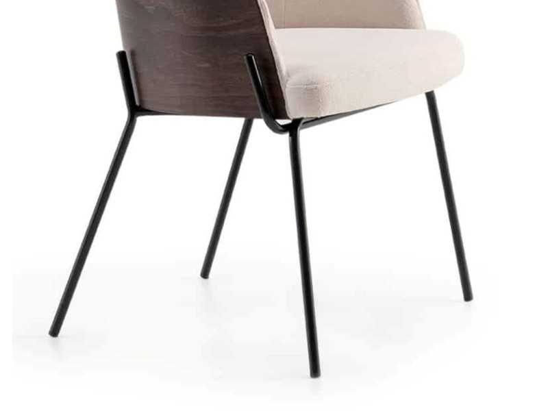 Silla de diseño con respaldo en madera y base en acero - ADRIANA ACIER