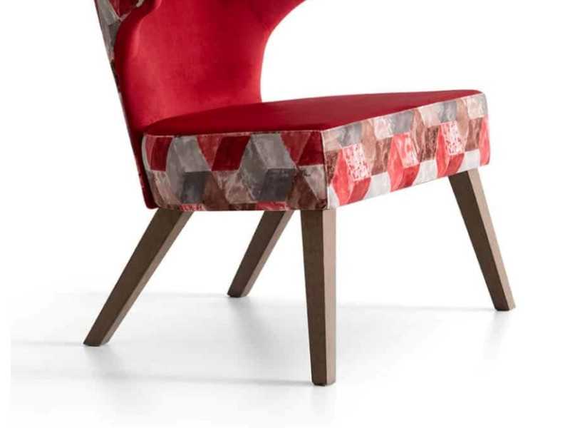 Fauteuil à oreilles design avec pieds en bois - APRA