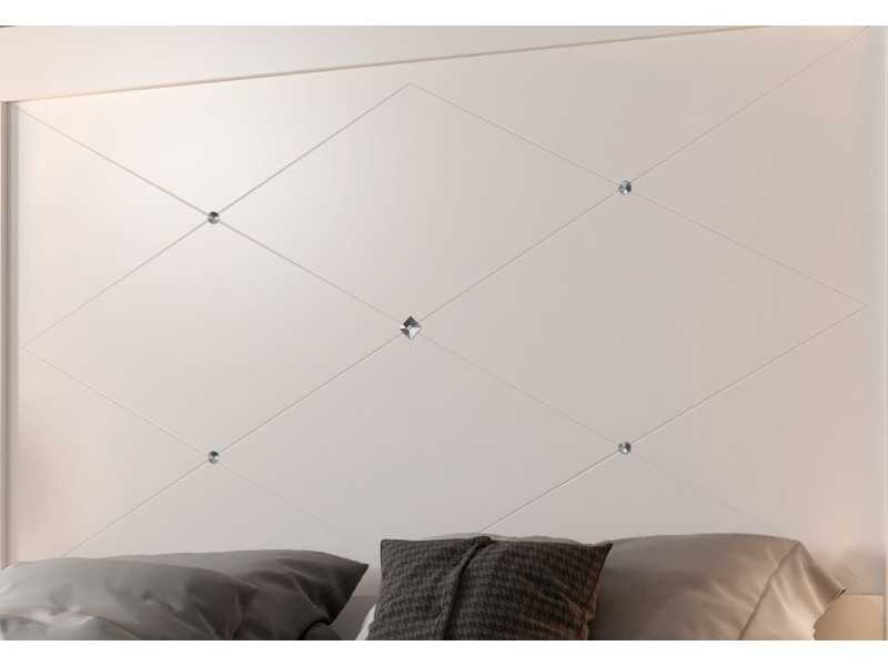 Cama lacada con bancada y cabecero con detalles de cristales de Swarovski - AMANI