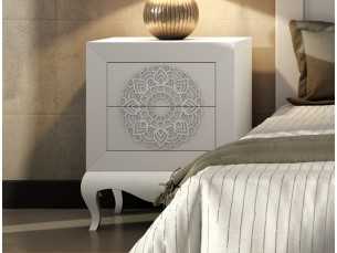 Lacquered bedside table with bench and chippendale legs - ADHILA