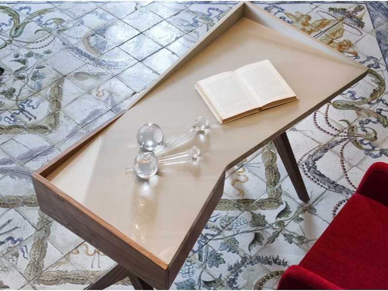 Bureau design en noyer avec plateau laqué - ALEXANDRE
