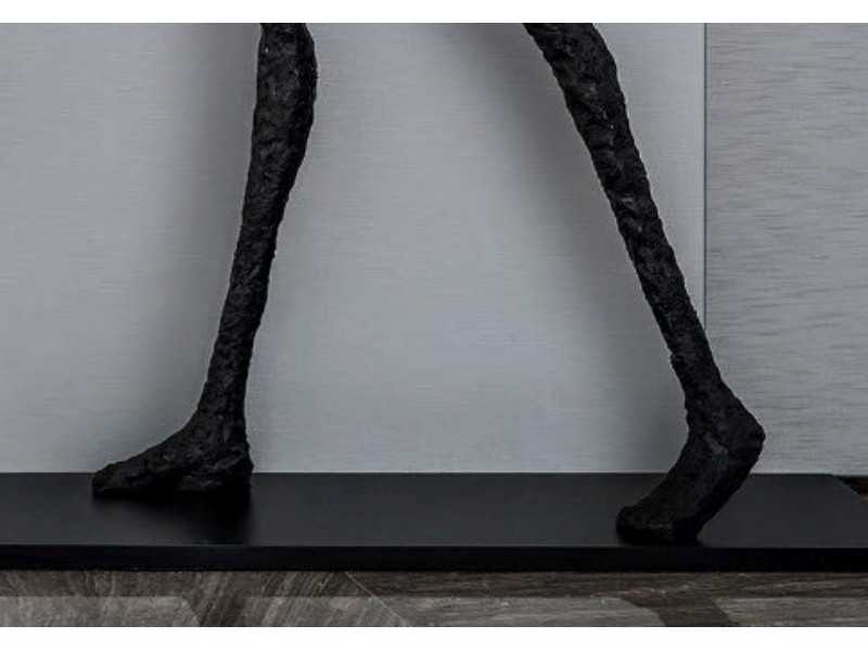 Lámpara escultura de fibra de vidrio lacado negro - HOMME