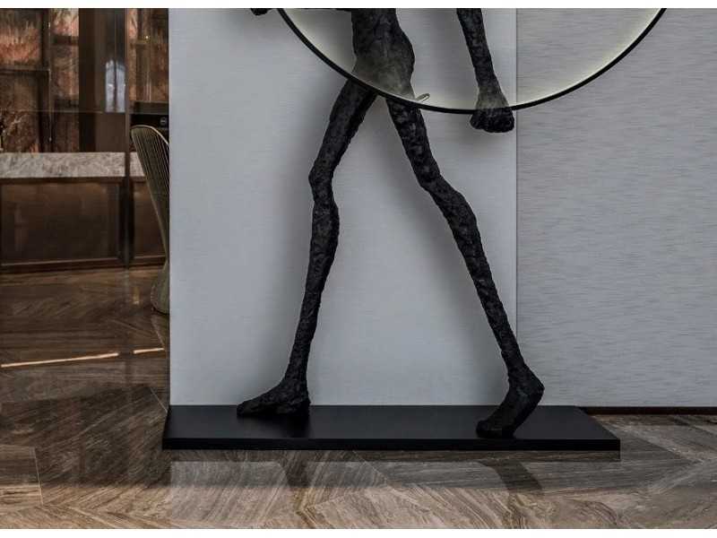 Lámpara escultura de fibra de vidrio lacado negro - HOMME