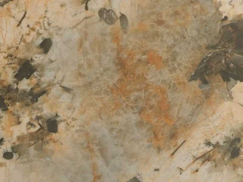 Extendable dining table with porcelain marble top and lacquered steel legs - AMAYA