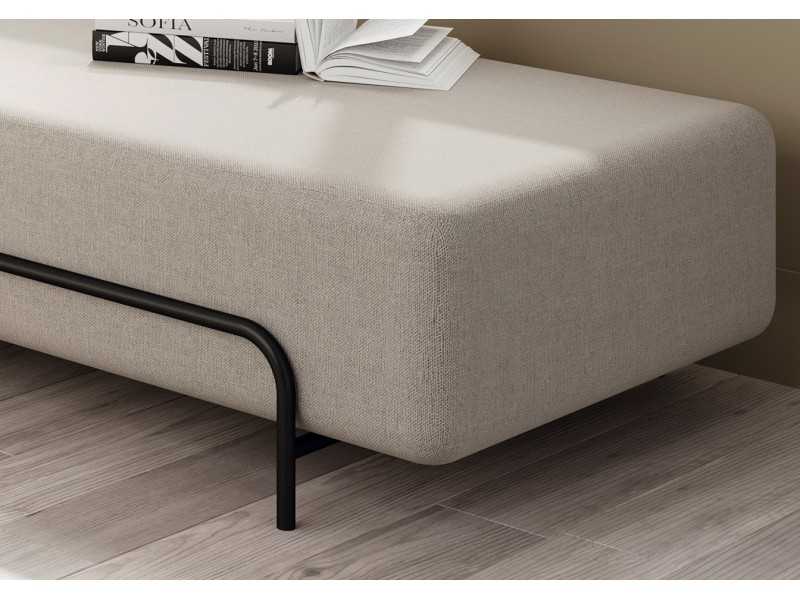 Pouf tapissé avec structure en acier inoxydable et détail plateau - AMIENS