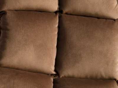 Fauteuil design tapissé et pivotant avec piètement en noyer - PATMOS
