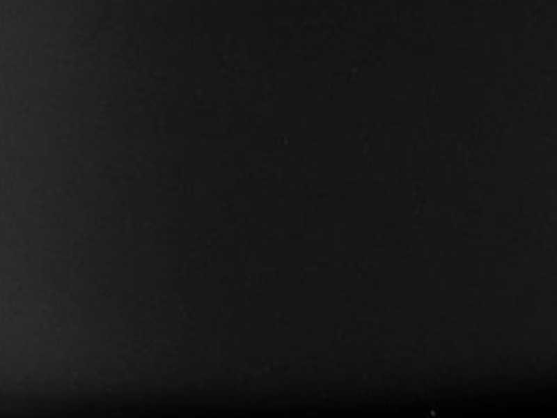 Pouf design tapissé de cuir synthétique et base laquée noir brillant - ANEESA
