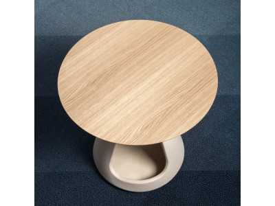 Table d'appoint avec piètement en grès et plateau laqué ou stratifié - OTHONOI