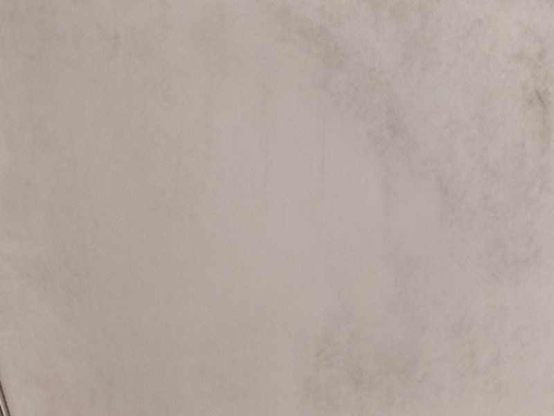 Fauteuil aux lignes arrondies tapissé de velours beige - ANDENNE BEIGE