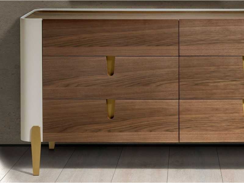 Commode design en bois de noyer, détails laqués et acier - AINI