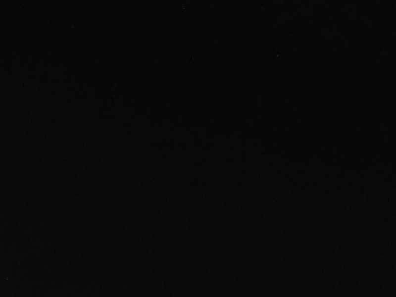 Bureau avec piètement en inox et plateau en verre et noyer - LÉA