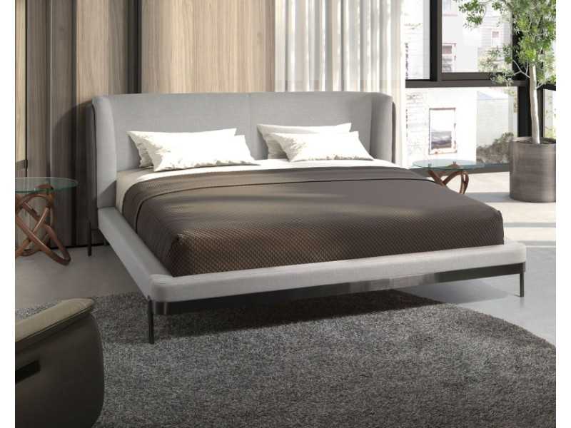 Cama completa tapizada con base en acero inoxidable pulido - CESARE