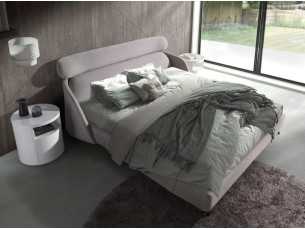 Cama completa de diseño tapizada con patas en acero inoxidable - RODÓ 2