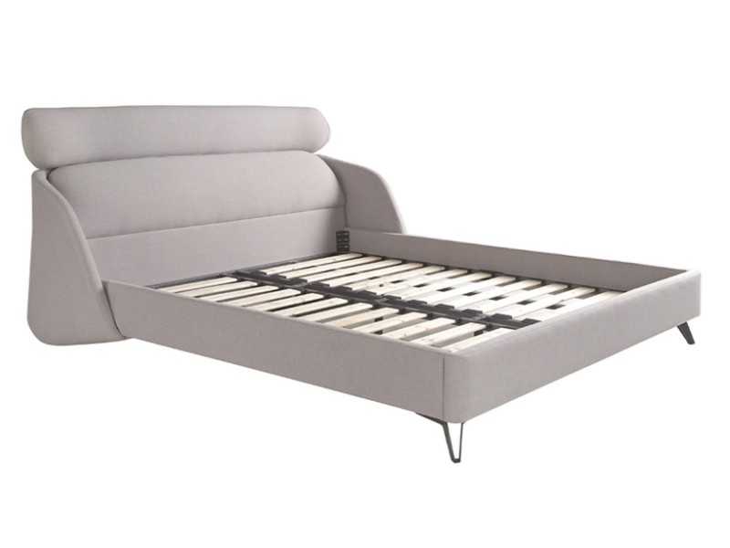 Cama completa de diseño tapizada con patas en acero inoxidable - RODÓ