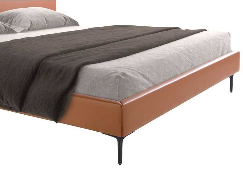 Lit double design tapissé de cuir synthétique et pieds en acier inoxydable - SAVINA