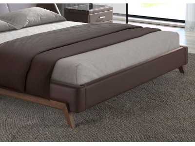 Cama completa de diseño tapizada en polipiel con base en nogal - FLOWN