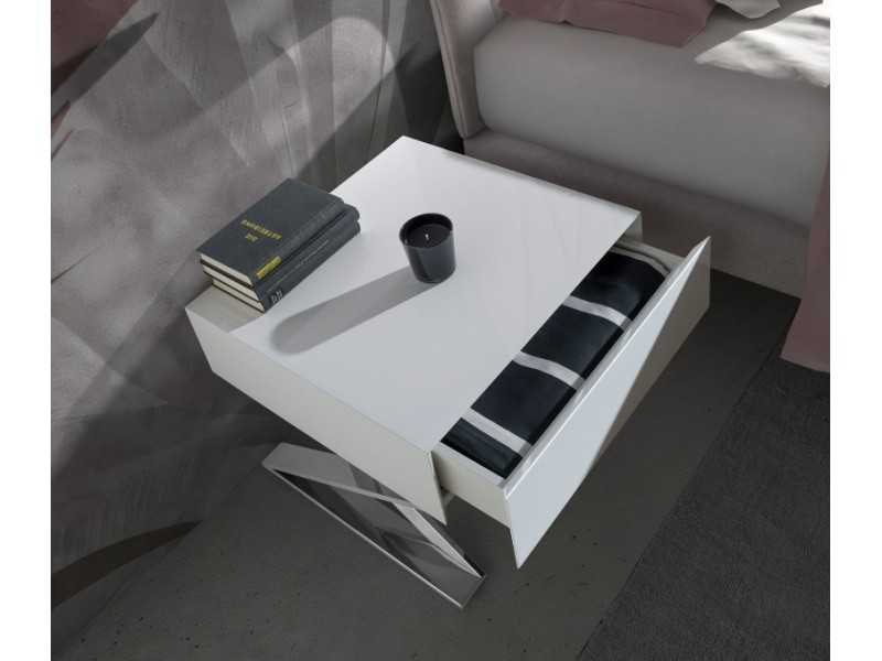Lacquered bedside table with stainless steel legs - NEOTTI