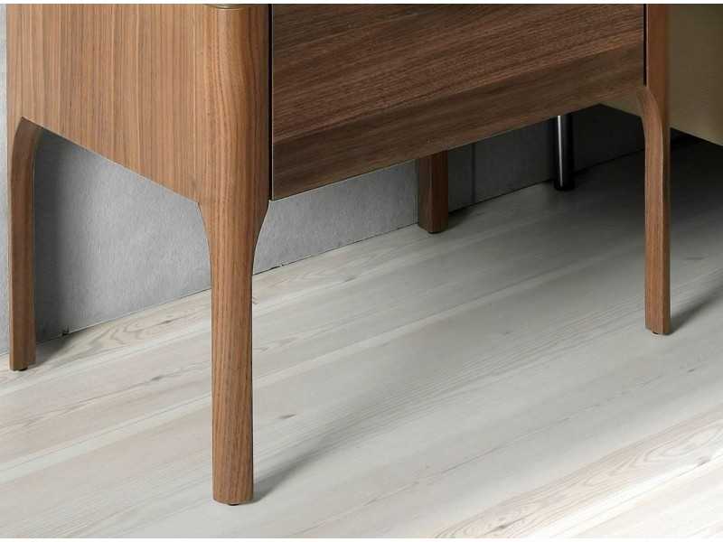 Mesita de noche en nogal con tapa de cristal imitación mármol porcelánico - DINA