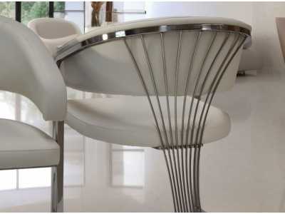 Chaise design tapissé de cuir synthétique avec structure en acier inoxydable - ADALENE SILVER