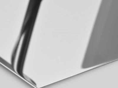 Chaise design tapissé de cuir synthétique avec structure en acier inoxydable poli - ADALENE SILVER