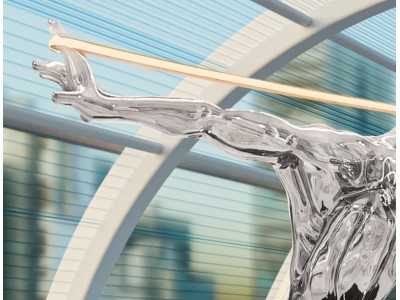 Lámpara escultura de fibra de vidrio cromada - ELASTIC