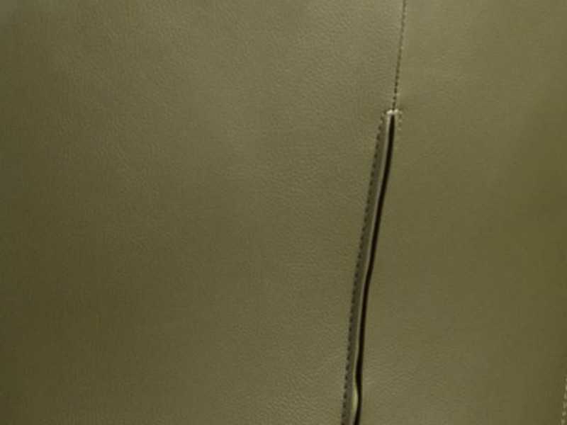 Swivel chair upholstered in synthetic leather with stainless steel base - ACCUMOLI