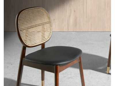 Chaise en bois massif avec dossier en rotin - TOULOUSE