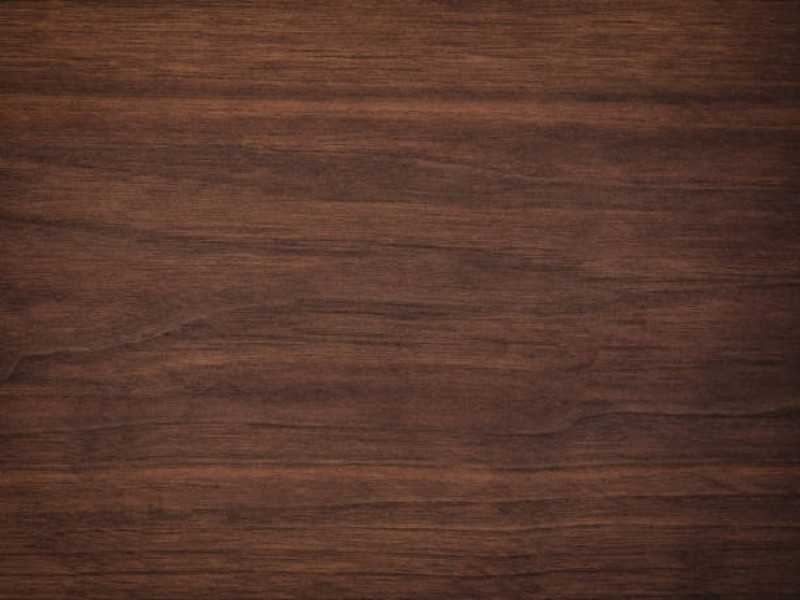 Chaise en bois massif avec dossier en rotin - HIDRA