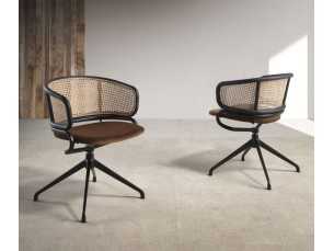 Chaise pivotante en acier inoxydable noir et rotin - RODIOS