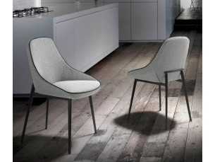 Silla de diseño tapizada con estructura en acero inoxidable negro - SALLY