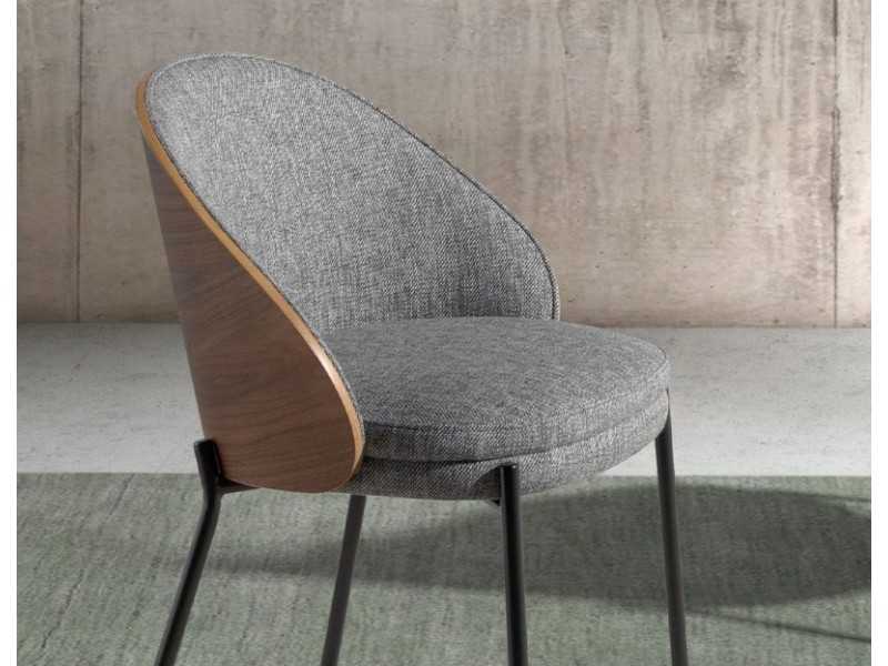 Chaise design plaquée noyer et piètement inox noir - TALLIN