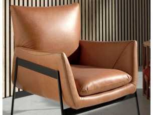 Armchair upholstered in genuine leather and black epoxy steel structure - BASTIAN MARRÓN 2