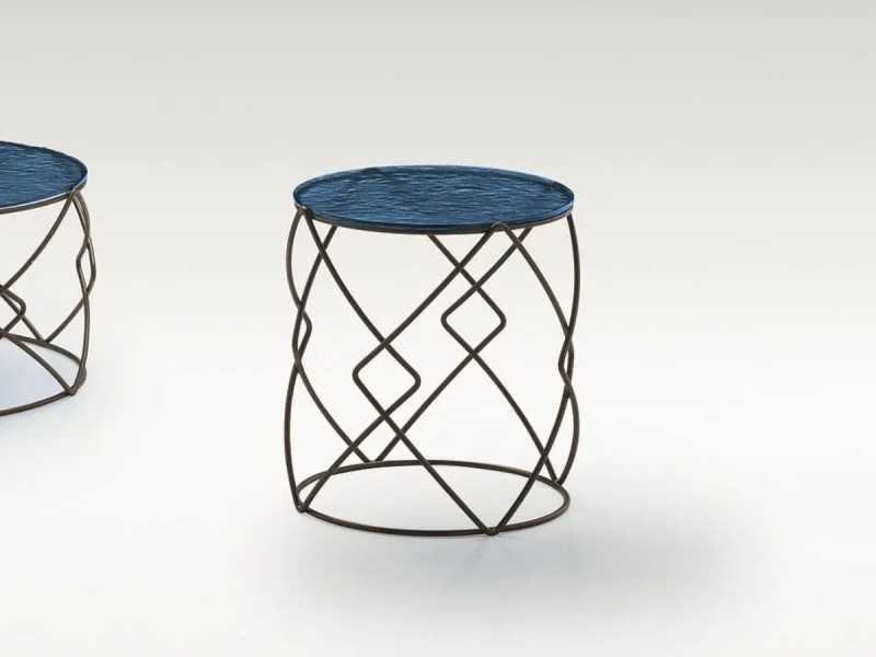 Table d'appoint en acier laqué avec plateau en marbre porcelaine - AVA