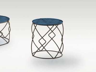 Mesa auxiliar de acero lacado y tapa de mármol porcelánico - AVA